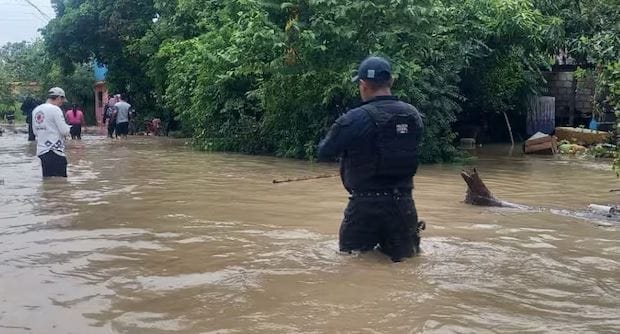 nxnoticias.com-se-desborda-el-rio-cazones-y-deja-severas-inundaciones-en-poza-rica