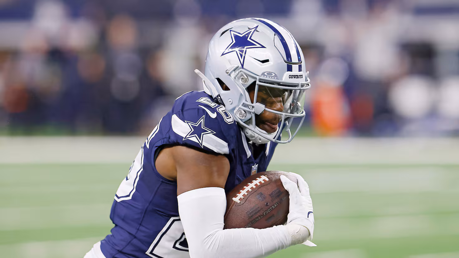 nxnoticias.com-duro-golpe-para-los-cowboys-daron-bland-lider-de-intercepciones-baja-por-lesion