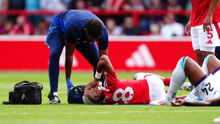 nxnoticias.com-fractura-en-la-premier-league-danilo-se-rompe-la-pierna-en-el-debut-del-nottingham-forest
