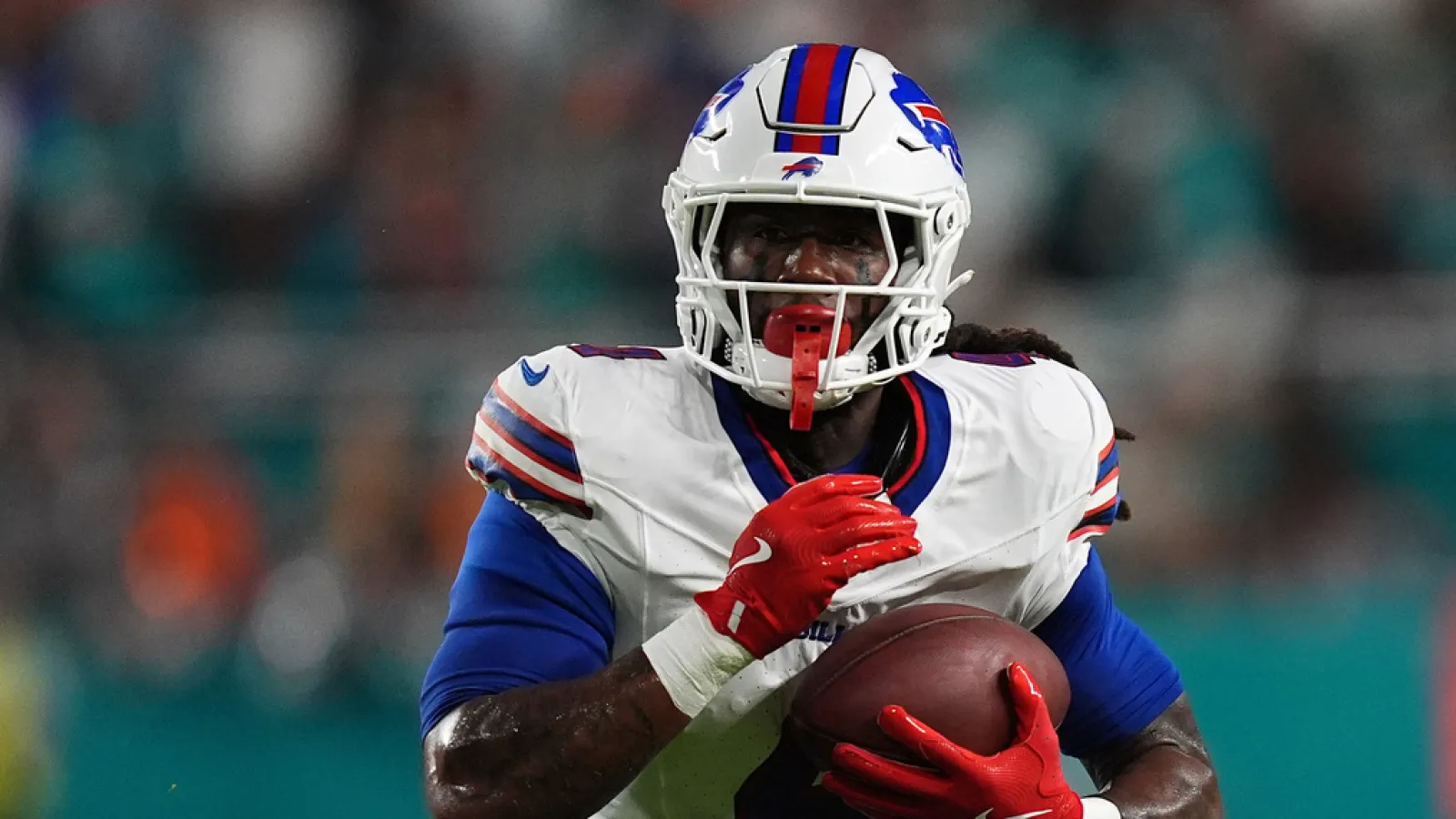 nxnoticias.com-james-cook-alcanza-la-gloria-tres-touchdowns-en-una-mitad-para-los-bills