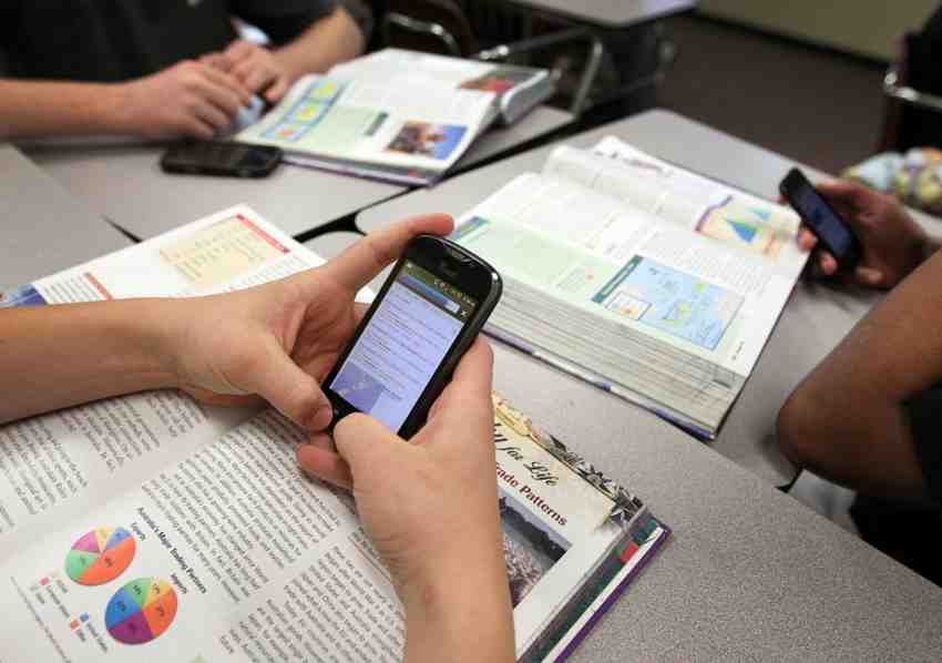 nxnoticias.com-buscan-prohibir-celulares-en-escuelas-de-queretaro