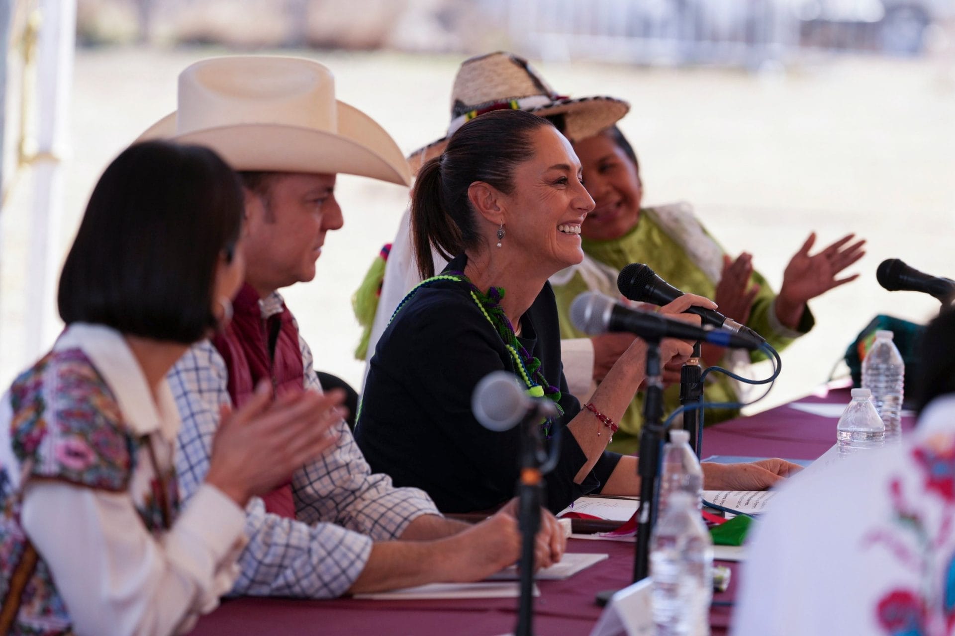 nxnoticias.com-sheinbaum-promete-construir-mas-caminos-artesanales-en-pueblos-originarios-de-durango