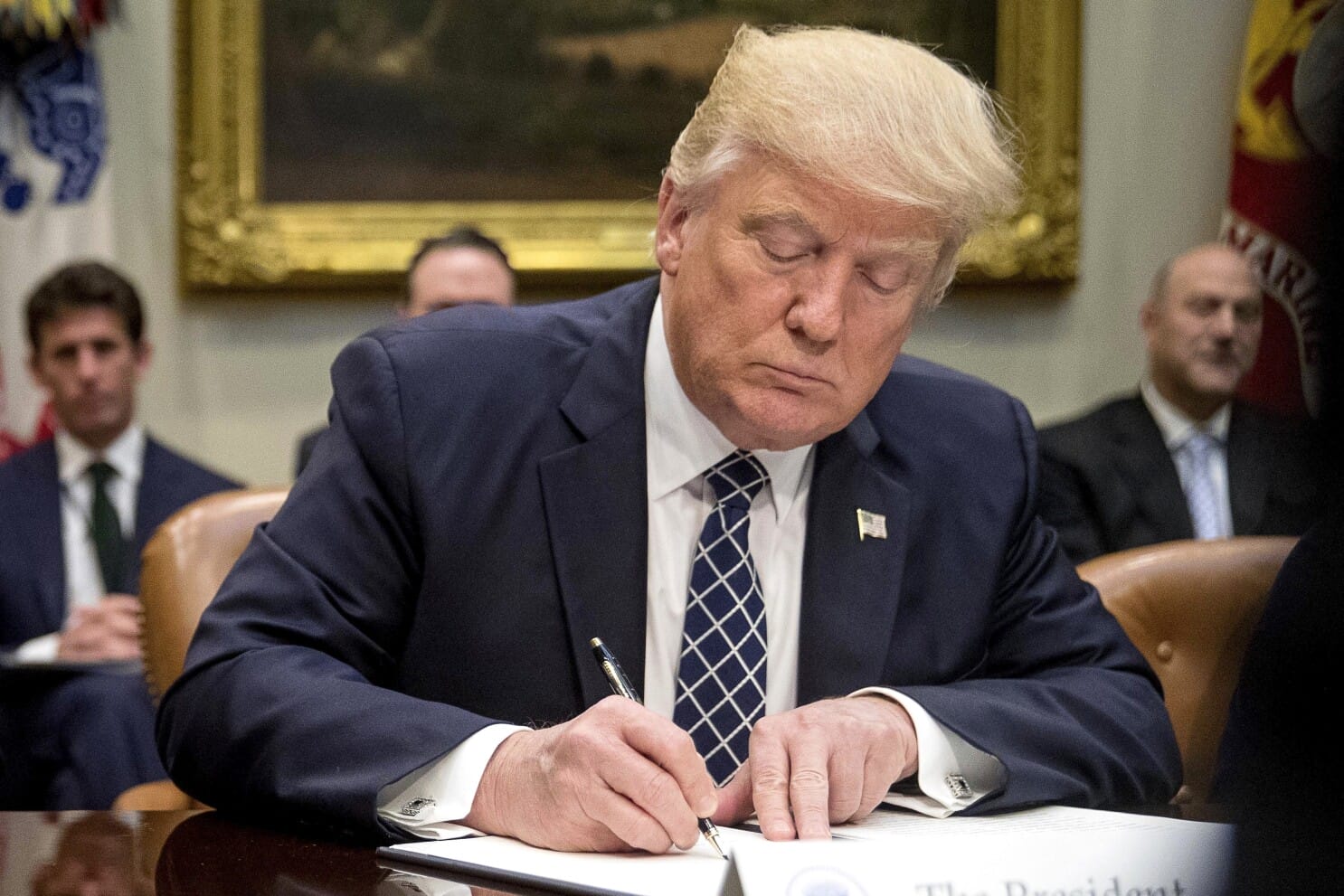nxnoticias.com-firma-trump-orden-ejecutiva-para-desmantelar-departamento-de-educacion